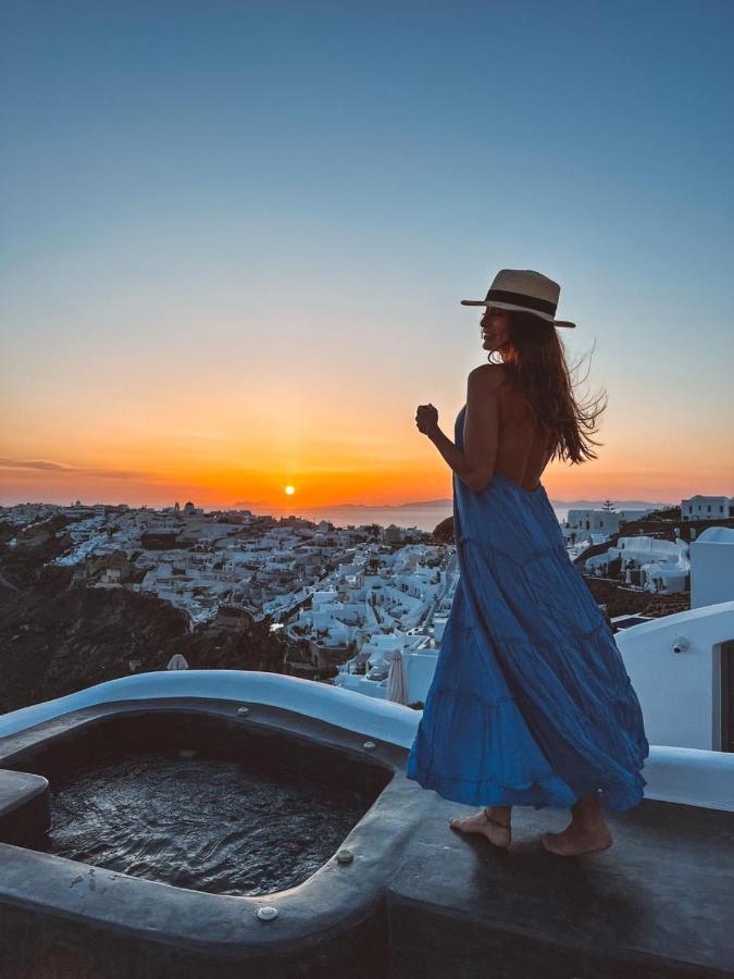 Captain John Villas Oia - Caldera & Sunset View ภายนอก รูปภาพ