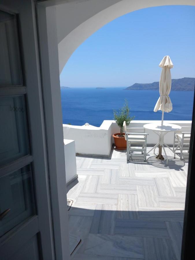 Captain John Villas Oia - Caldera & Sunset View ภายนอก รูปภาพ