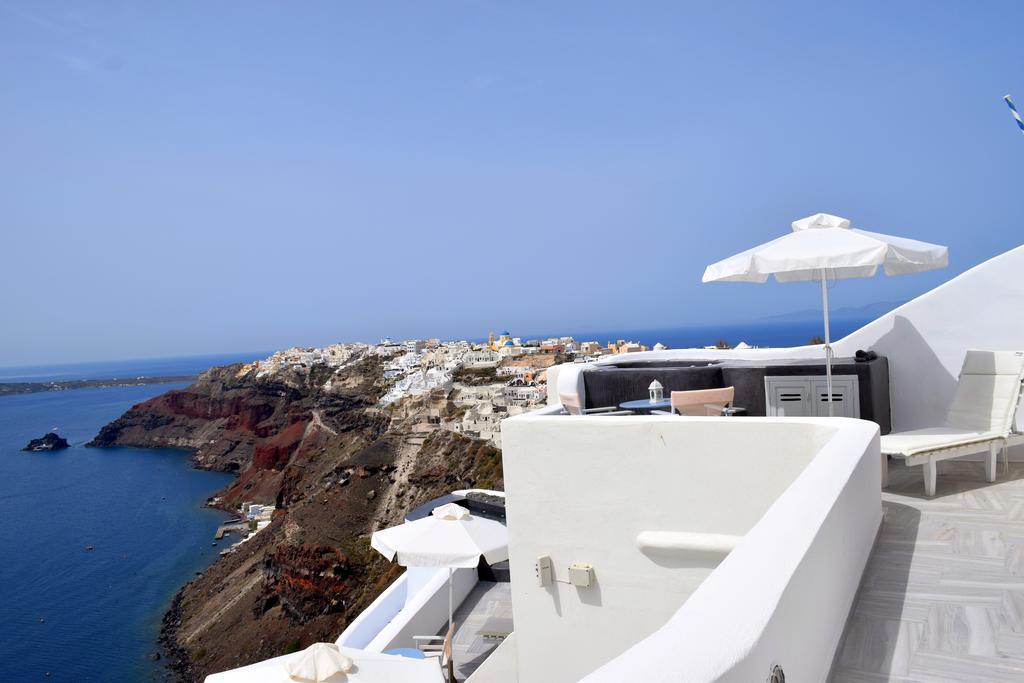 Captain John Villas Oia - Caldera & Sunset View ภายนอก รูปภาพ